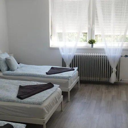 Vitorlashaz Lägenhet Balatonvilágos